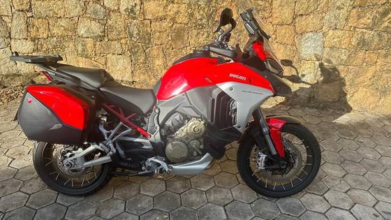 DUCATI MULTISTRADA 1200 V4 S 